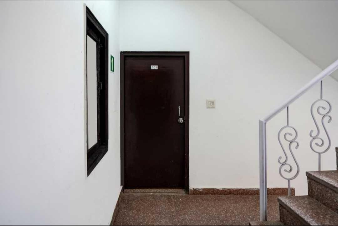 Hotel O Anshu B&B Ню Делхи Екстериор снимка